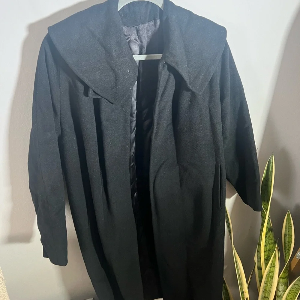 Vintage Women’s 50’s Imported Cashmere Coat - Picture 5 of 5